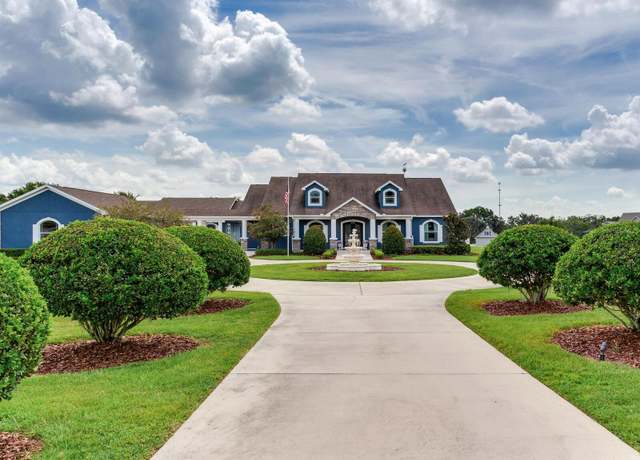 Property at 8604 Alafia Hills Dr, Plant City, FL 33567, 5 beds, 3 baths