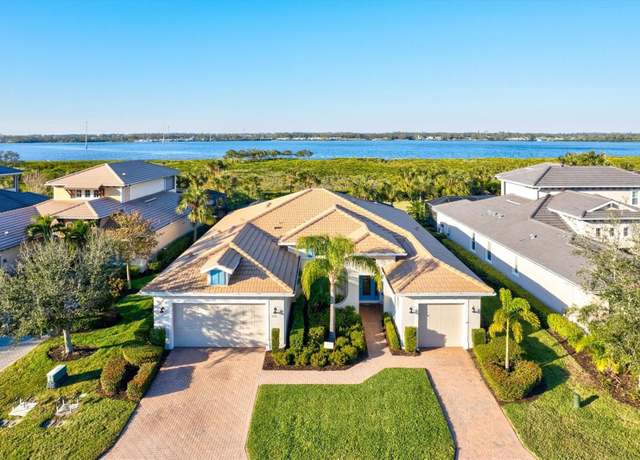 Property at 5130 Tidewater Preserve Blvd, Bradenton, FL 34208, 4 beds, 3 baths