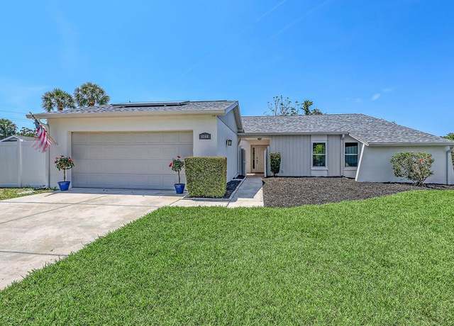 Property at 4308 Kingston Loop, Sarasota, FL 34238, 4 beds, 2 baths