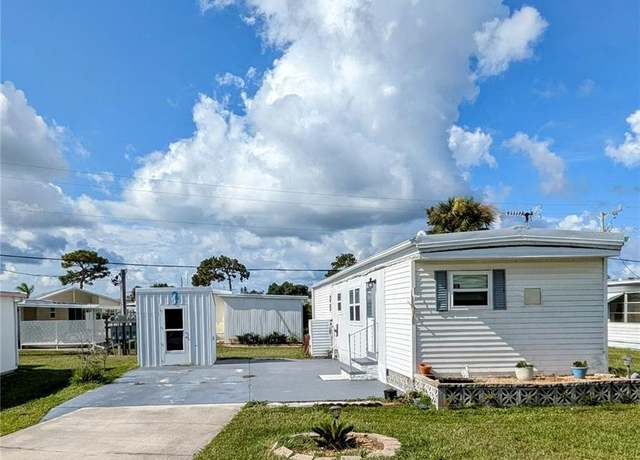 Property at 1891 Englewood Rd #104, Englewood, FL 34223, 2 beds, 1 bath