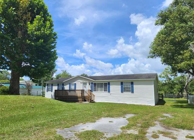Property at 12258 SE 126th Ct, Ocklawaha, FL 32179, 3 beds, 2 baths