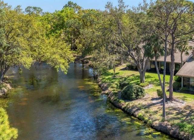 Property at 5655 Pipers Waite #27, Sarasota, FL 34235, 3 beds, 2 baths