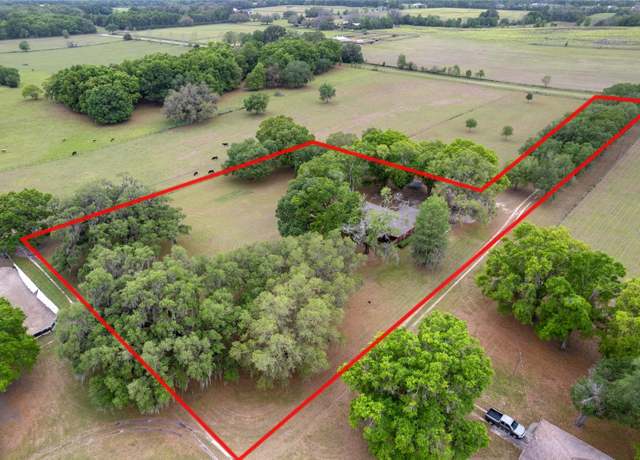 Property at 3149 SW 200th Ave, Dunnellon, FL 34431, 3 beds, 2 baths