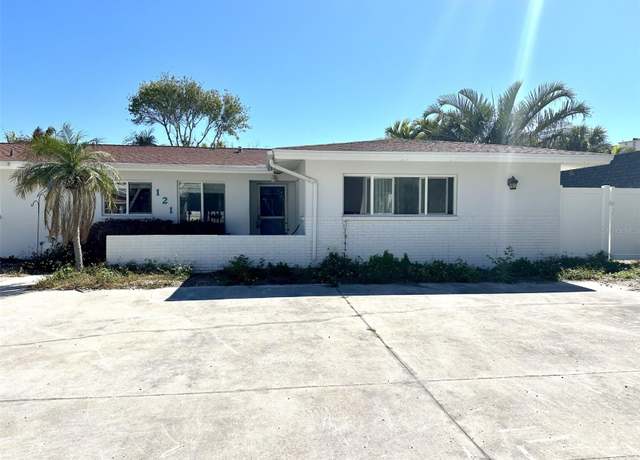 Property at 121 175th Ave E, Redington Shores, FL 33708, 2 beds, 2 baths