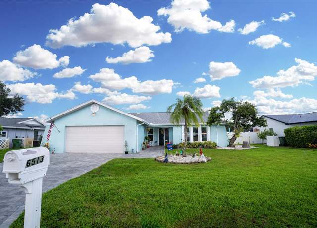 Property at 6513 14th Ave W, Bradenton, FL 34209, 2 beds, 2 baths