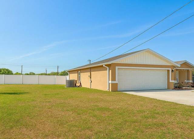 Property at 1 Pecan Course Cir, Ocala, FL 34472, 4 beds, 2 baths