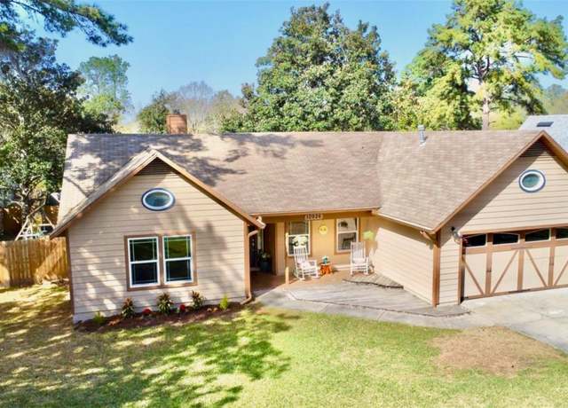 Property at 10926 NW 31st Pl, Gainesville, FL 32606, 4 beds, 2 baths