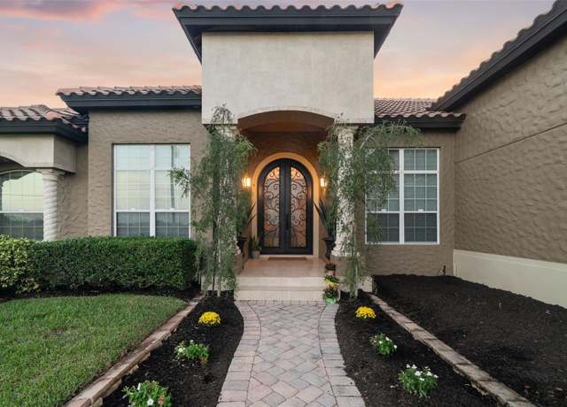 Property at 1384 E Lake Shore Blvd, Kissimmee, FL 34744, 4 beds, 4 baths