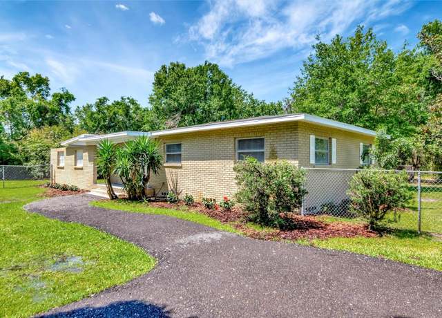 Property at 2054 Deerwood Rd, Seffner, FL 33584, 3 beds, 2 baths