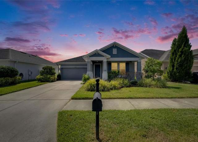 Property at 32628 Harmony Oaks Dr, Wesley Chapel, FL 33545, 4 beds, 3 baths