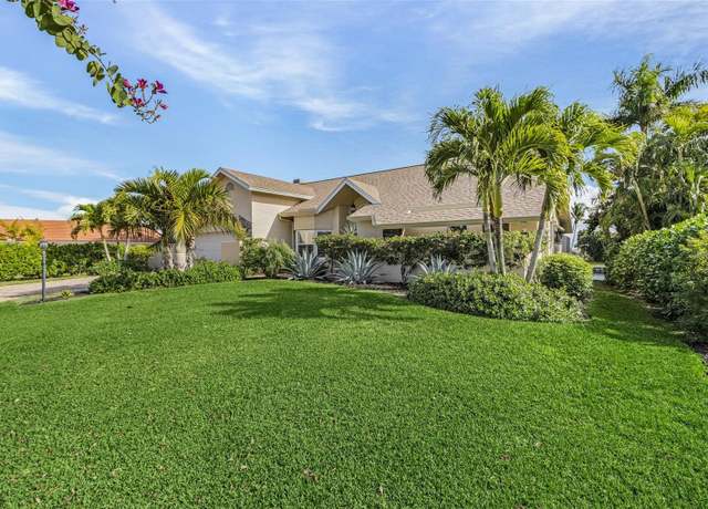 Property at 6930 Julie Ann Ct, Fort Myers, FL 33919, 3 beds, 2 baths