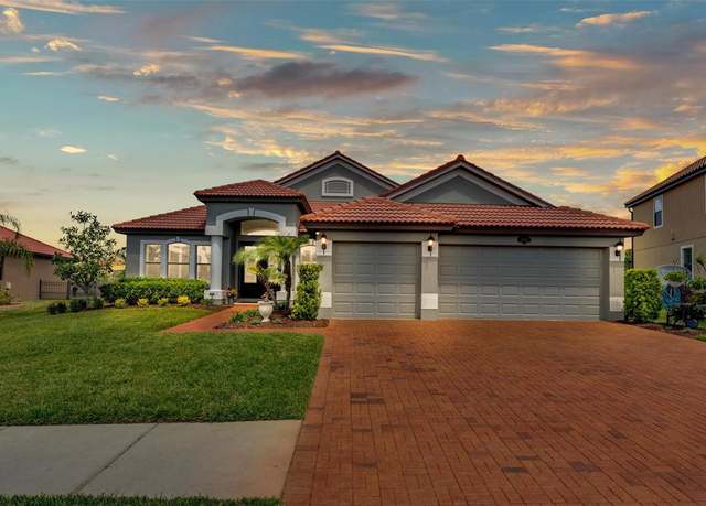 Property at 1983 Via Lago Dr, Lakeland, FL 33810, 4 beds, 3 baths
