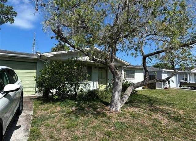 Property at 10029 Brunswick Ln, Port Richey, FL 34668, 1 bath