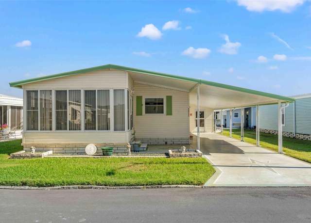 Property at 2032 Maui Dr, Holiday, FL 34691, 2 beds, 2 baths