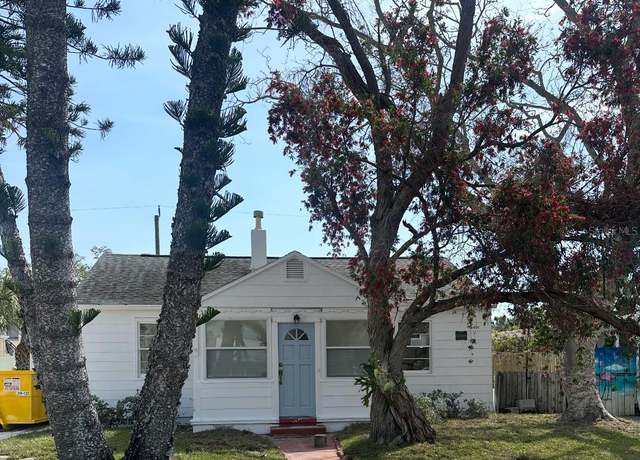Property at 3038 Dupont St S, Gulfport, FL 33707, 2 beds, 1 bath