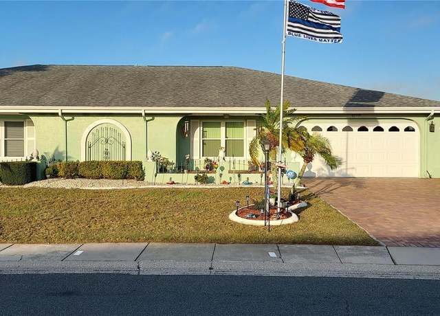Property at 906 Bluewater Dr, Sun City Center, FL 33573, 2 beds, 2 baths