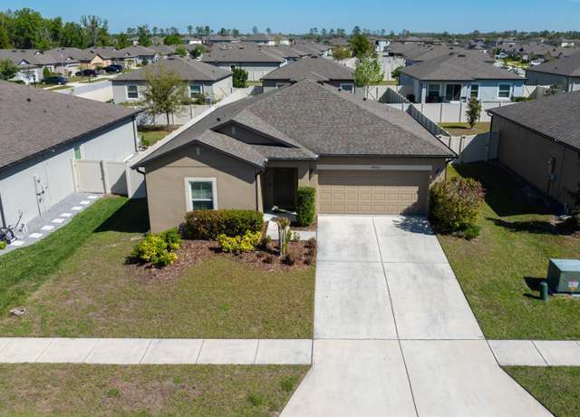 Property at 18715 Alfaro Loop Ct, Spring Hill, FL 34610, 2 beds, 2 baths
