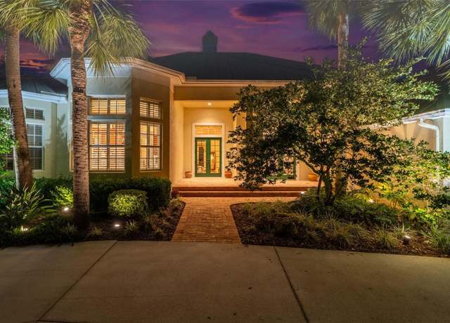 Property at 790 N River Rd, Venice, FL 34293, 4 beds, 3.5 baths