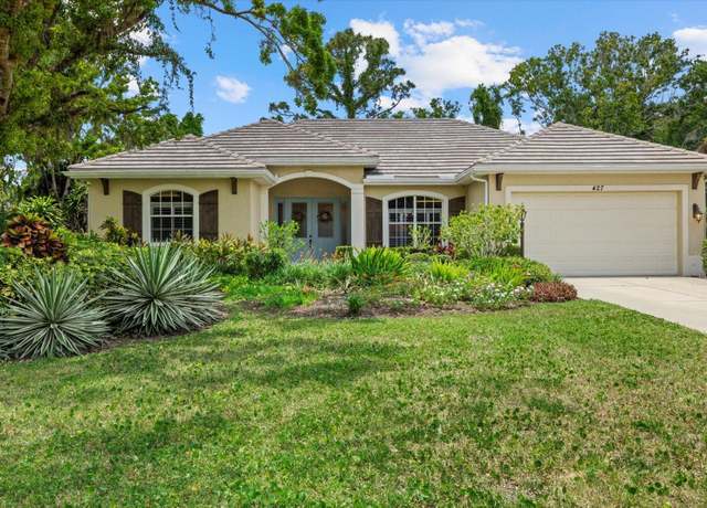 Property at 427 Autumn Chase Dr, Venice, FL 34292, 4 beds, 3 baths