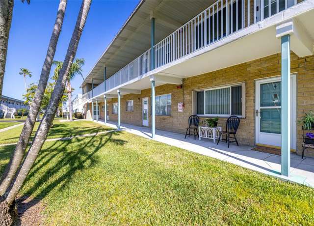 Property at 5247 81st St N #4, St Petersburg, FL 33709, 2 beds, 1 bath