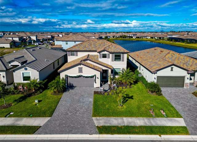 Property at 15511 Islandwalk Ave, Bradenton, FL 34211, 4 beds, 3 baths
