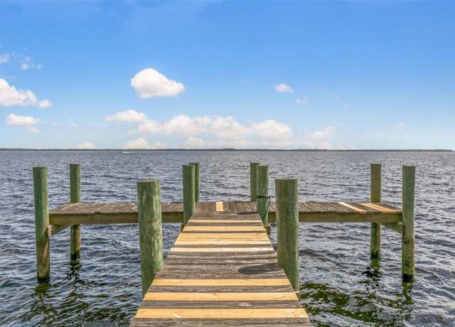 Property at 311 S Prospect St, Crescent City, FL 32112, 3 beds, 2 baths