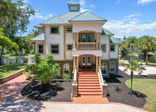 Property at 5751 S Beaver Pt, Homosassa, FL 34448, 3 beds, 3 baths