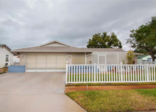 Property at 6321 Staunton Dr, Holiday, FL 34690, 2 beds, 2 baths