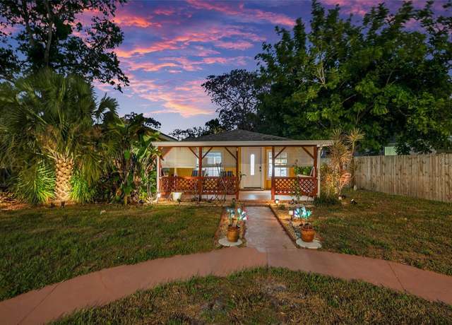 Property at 1111 32nd St N, St Petersburg, FL 33713, 3 beds, 2 baths