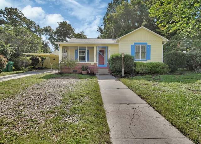 Property at 435 N Kentucky Ave, Deland, FL 32724, 4 beds, 2 baths