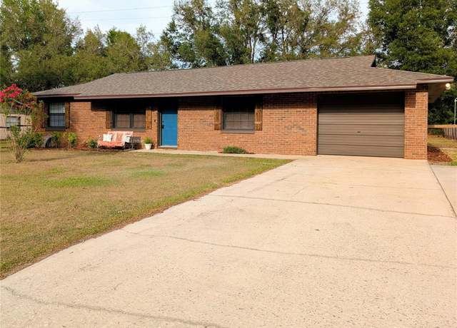 Property at 4785 NE 28th Ter, Ocala, FL 34479, 3 beds, 2 baths