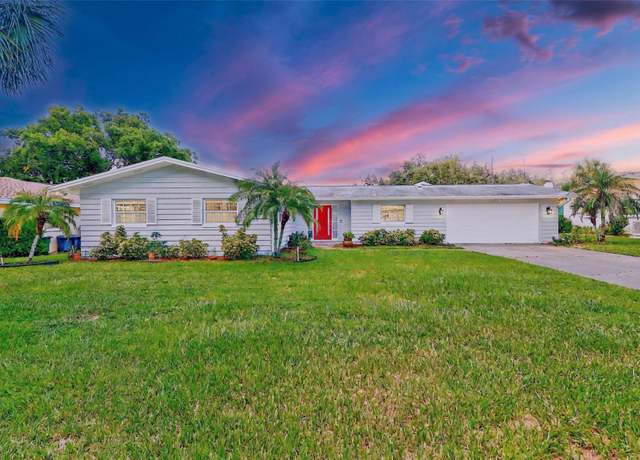 Property at 1847 Oak Lake Dr, Clearwater, FL 33764, 3 beds, 2 baths