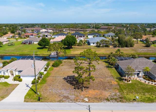 Property at 437 Rotonda Cir, Rotonda West, FL 33947