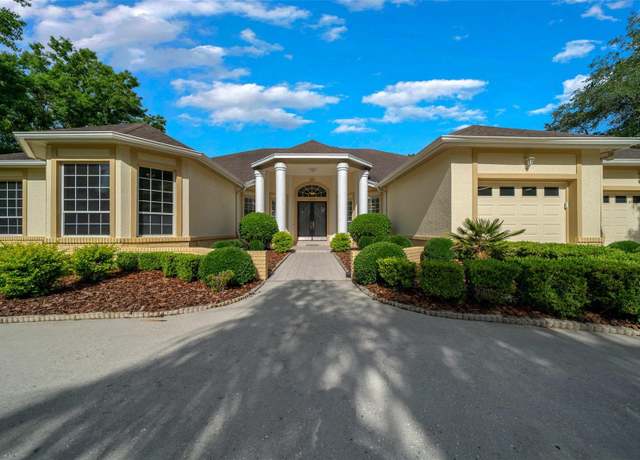 Property at 2272 SE Laurel Run Dr, Ocala, FL 34471, 4 beds, 3.5 baths