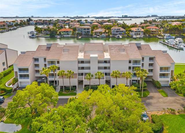 Property at 6260 Kipps Colony Ct #204, Gulfport, FL 33707, 3 beds, 2 baths