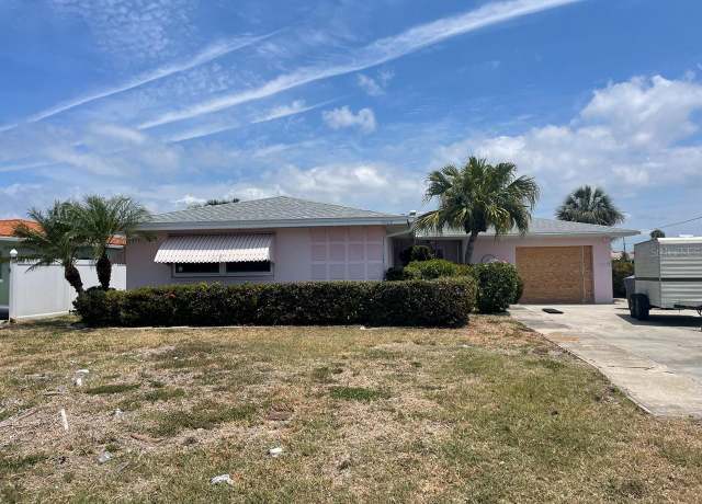 Property at 11365 4th St E, Treasure Island, FL 33706, 2 beds, 2 baths