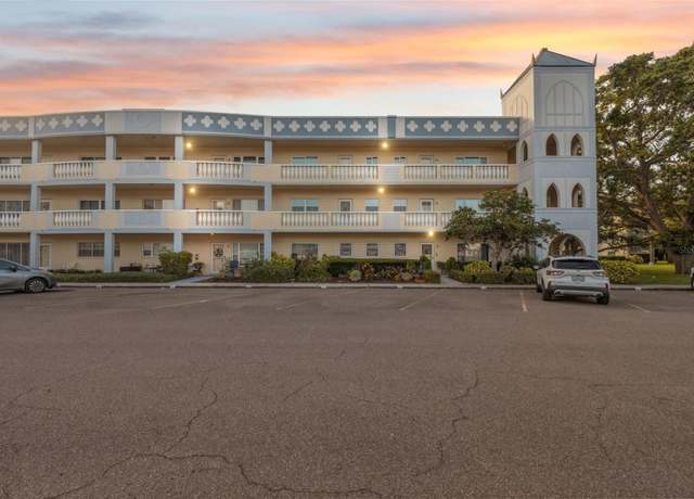 Property at 2221 Swedish Dr #55, Clearwater, FL 33763, 3 beds, 3 baths