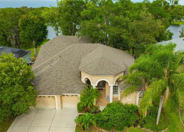 Property at 4850 Walnut Ridge Rd, Land O Lakes, FL 34638, 5 beds, 4 baths