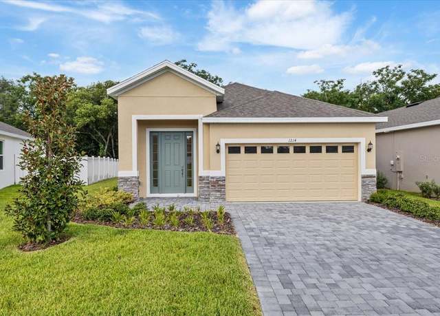 Property at 1214 Atlantic Ave, Fruitland Park, FL 34731, 3 beds, 2.5 baths
