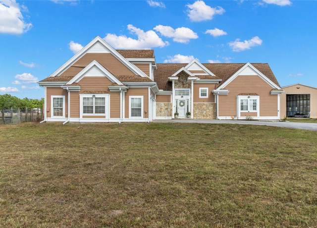 Property at 5949 225th St E, Bradenton, FL 34211, 5 beds, 3 baths
