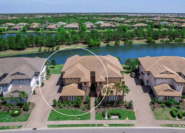 Property at 7425 Divot Loop, Lakewood Ranch, FL 34202, 3 beds, 2 baths