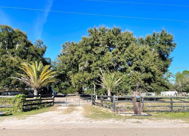 Property at 18727 Baker Rd, Umatilla, FL 32784, 2 beds, 2 baths