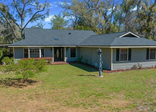 Property at 4741 E Lakeview Pl, Hernando, FL 34442, 3 beds, 2 baths