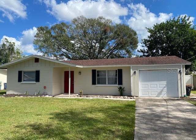 Property at 3231 Cambridge Dr, Sarasota, FL 34232, 2 beds, 2 baths