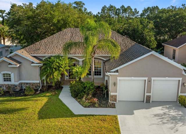 Property at 14 Lewiston Ct, Palm Coast, FL 32137, 4 beds, 3 baths