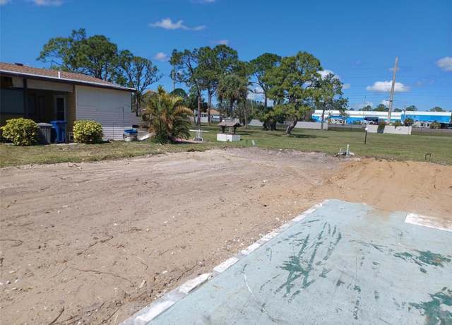 Property at 213 Lazy River Rd, North Port, FL 34287