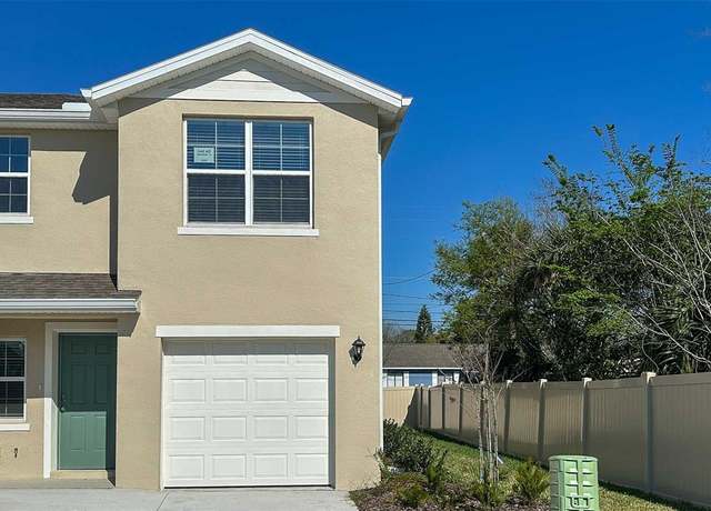 Property at 535 Zinfandel Dr, Daytona Beach, FL 32117, 3 beds, 2.5 baths