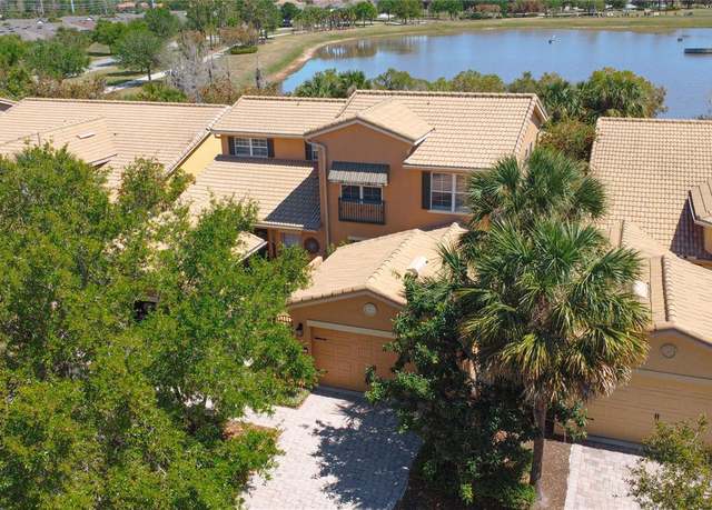 Property at 2340 Palm Tree Dr, Kissimmee, FL 34759, 3 beds, 2.5 baths