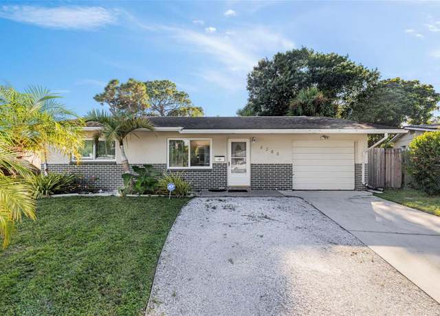 Property at 9366 52nd Way, Pinellas Park, FL 33782, 2 beds, 2 baths