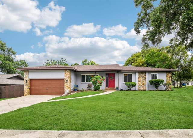Property at 400 W Washington St, Minneola, FL 34715, 3 beds, 2 baths